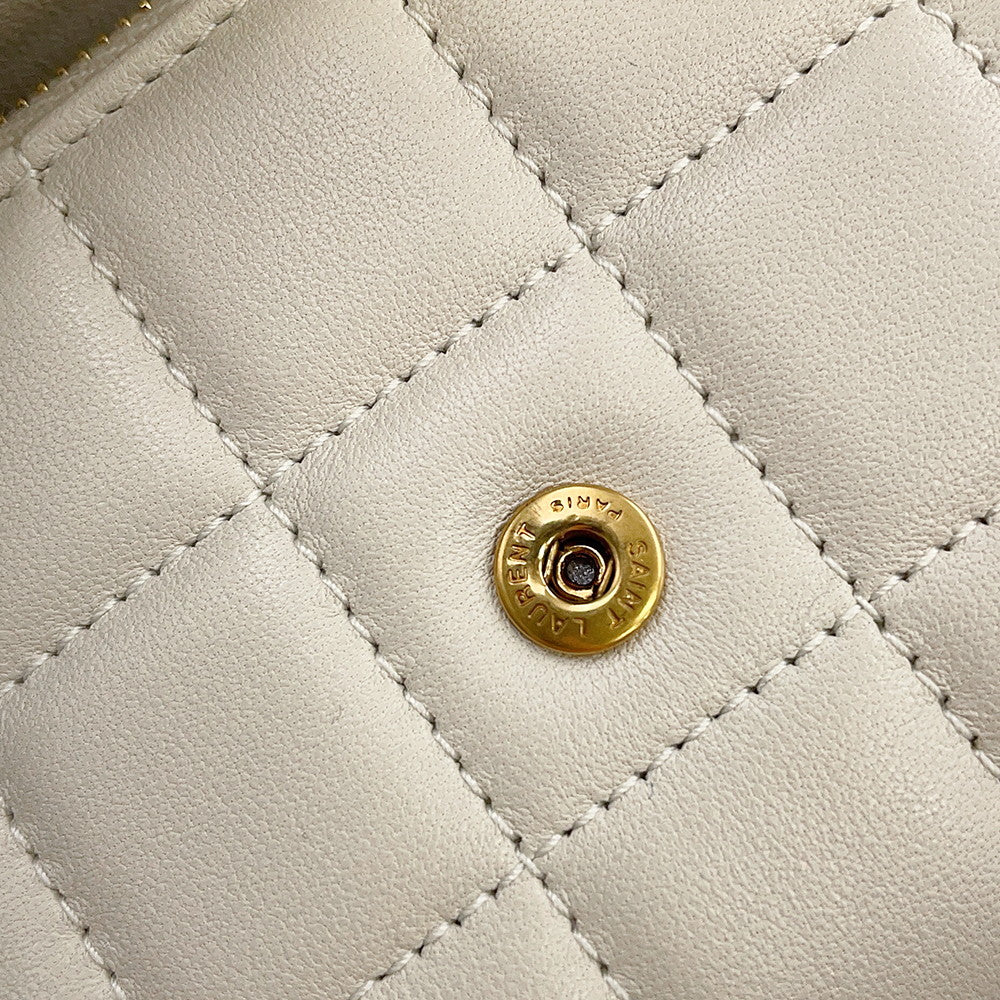 SAINT LAURENT PARIS Cassandra Matelasse Carre Compact Wallet White800763 Lambskin