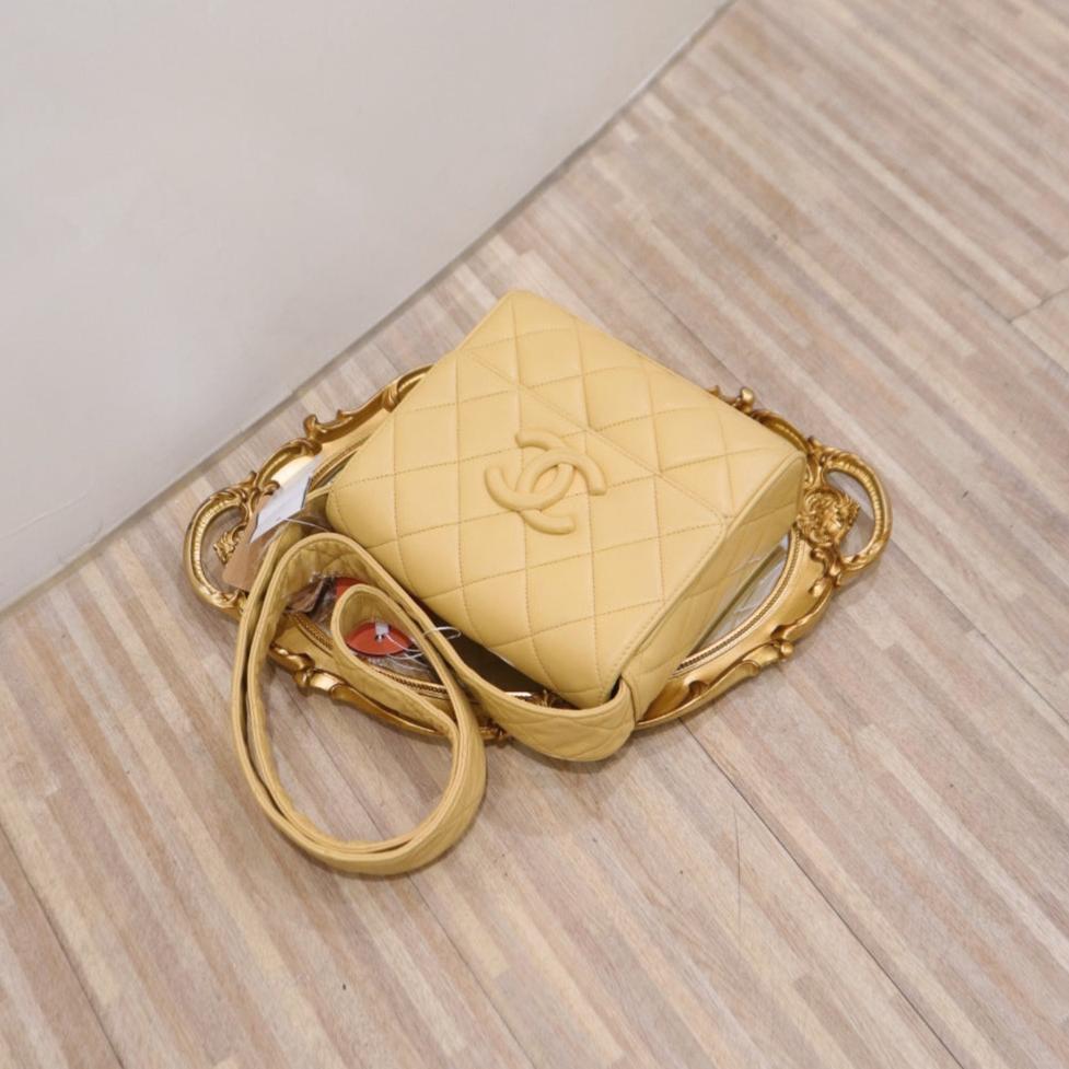Chanel Shoulder Bag - Ewore Bags