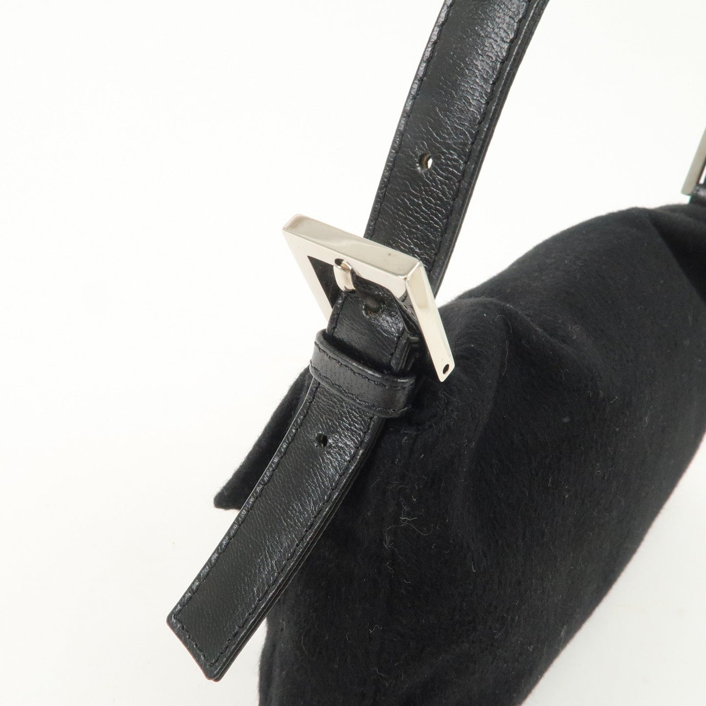FENDI Mamma Baguette Cashmere Leather Shoulder Bag  Black 26424