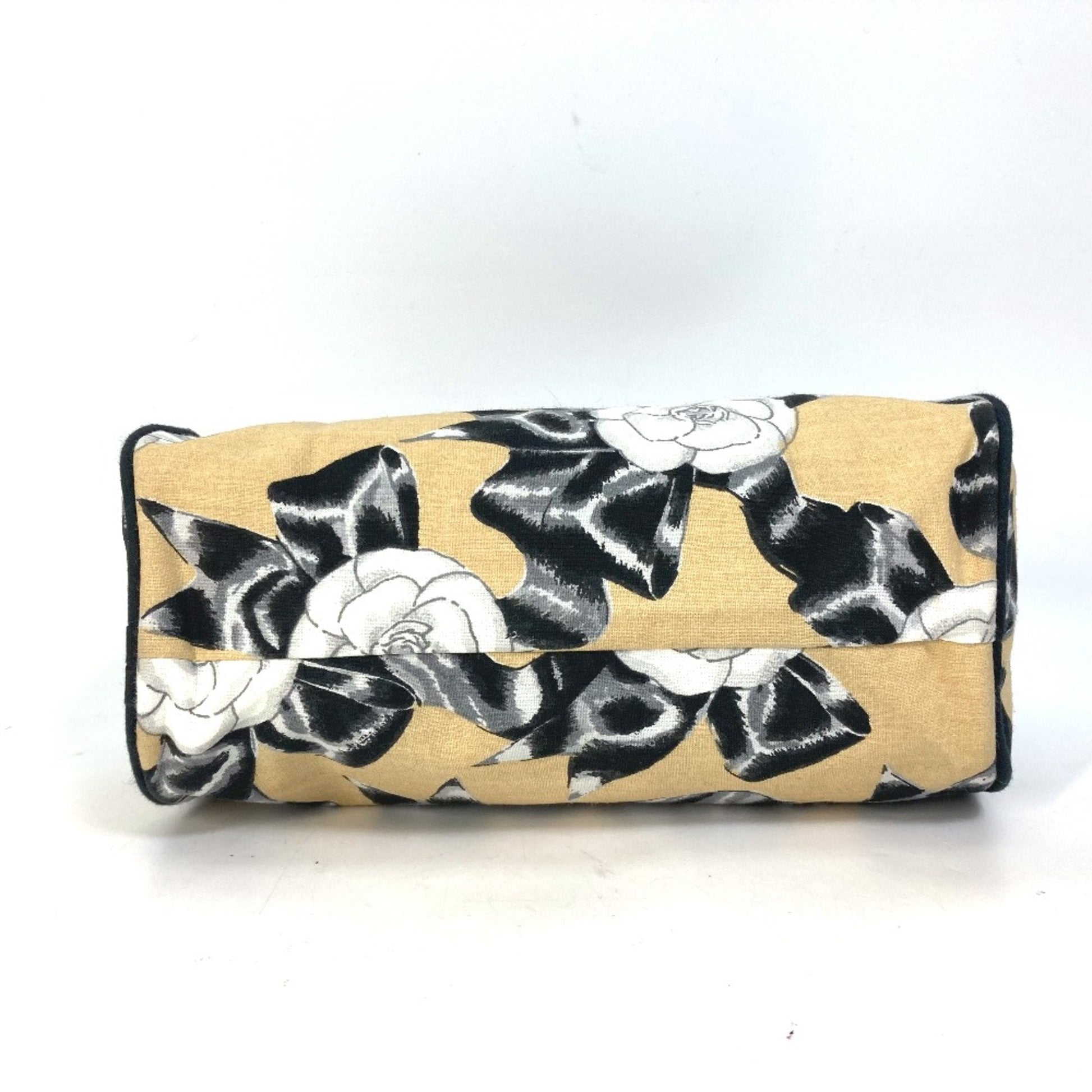 Chanel Clutch - Ewore Bags