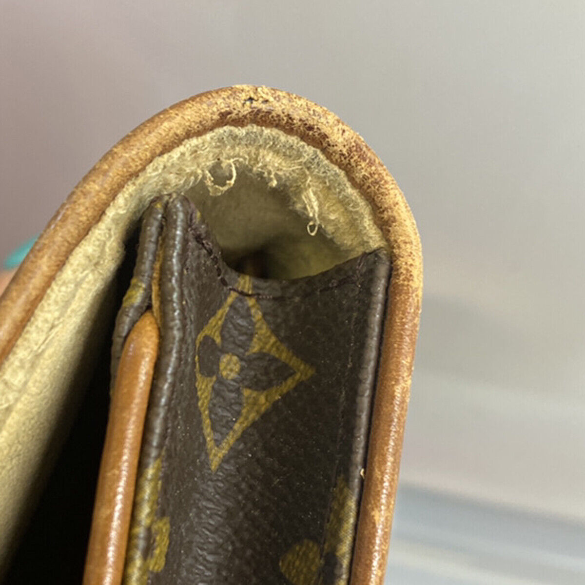 Louis Vuitton Pochette Twin