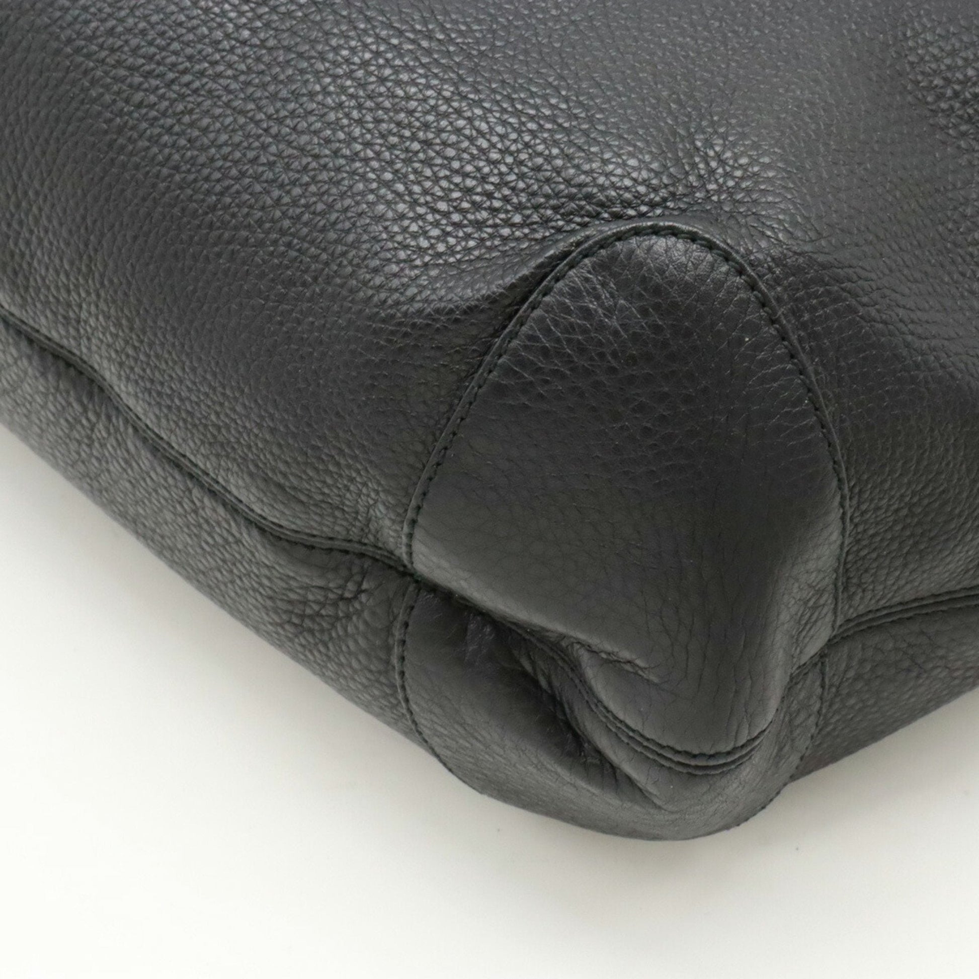 Gucci Leather Shoulder Bag
