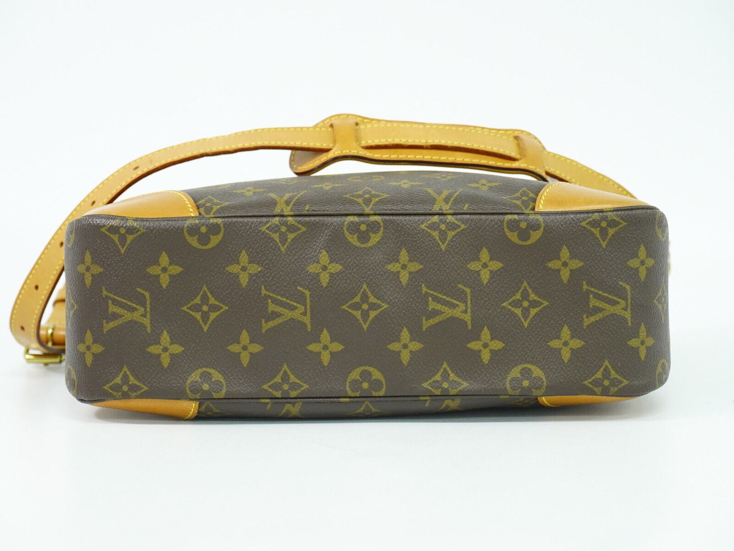 LOUIS VUITTON Boulogne Handbag