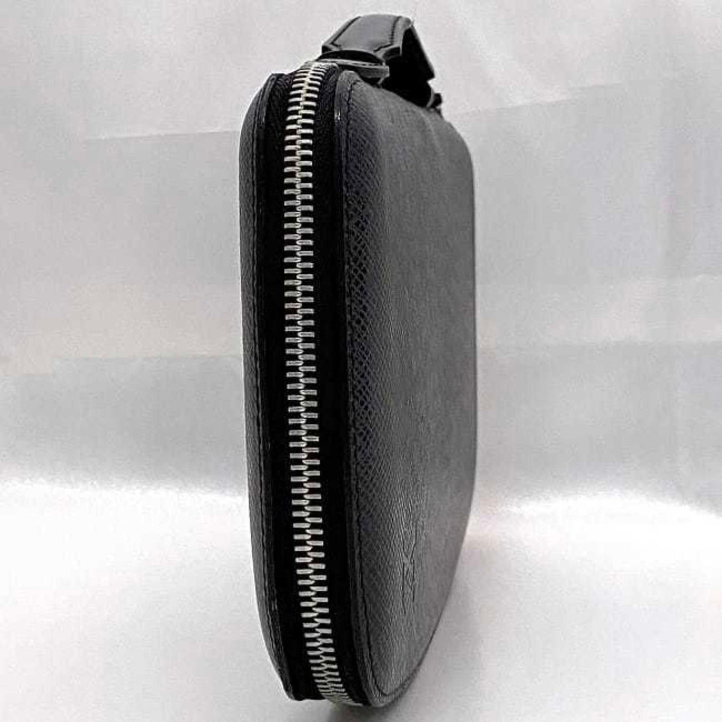 LOUIS VUITTON Atholl Wallet