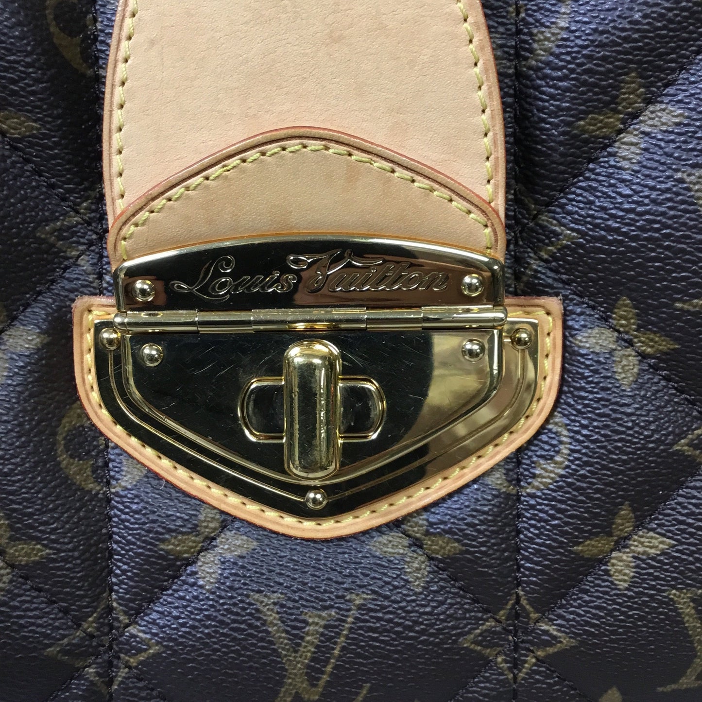 HandBag Luxury Designer By Louis Vuitton, Size: Large