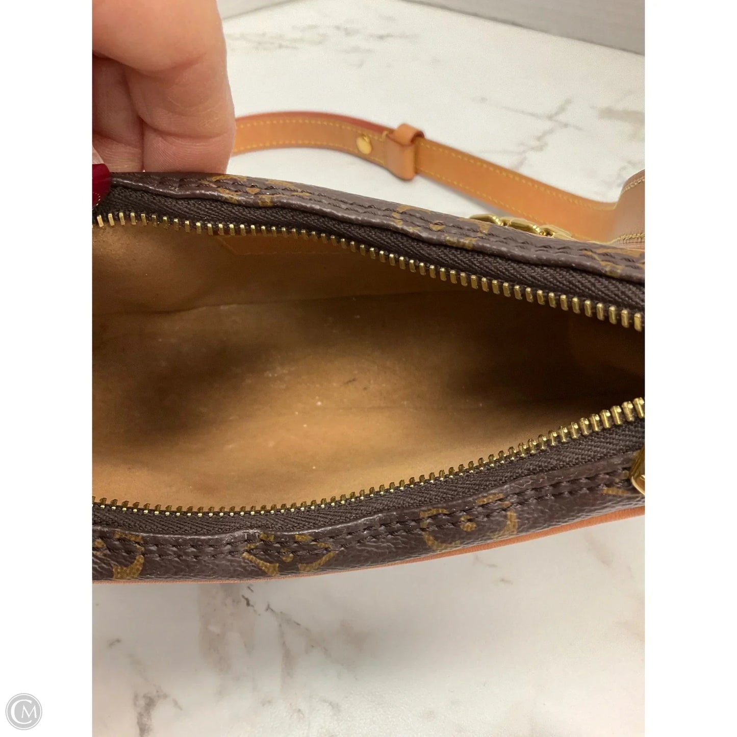 Handbag Luxury Designer By Louis Vuitton, Size: Small