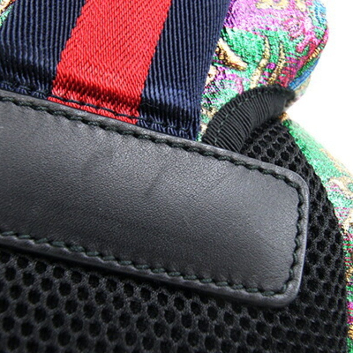 Gucci --