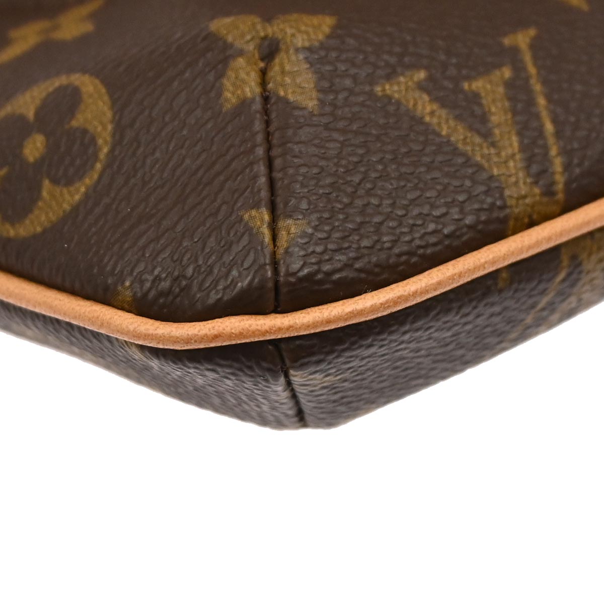 Louis Vuitton 2002 Monogram Partition Pouch M51901