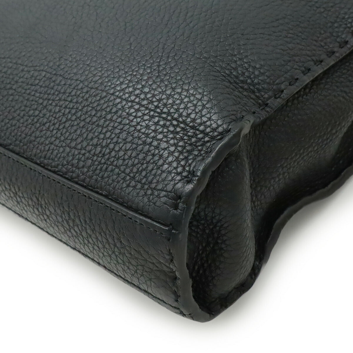 Fendi Peekaboo Handbag - Ewore Bags