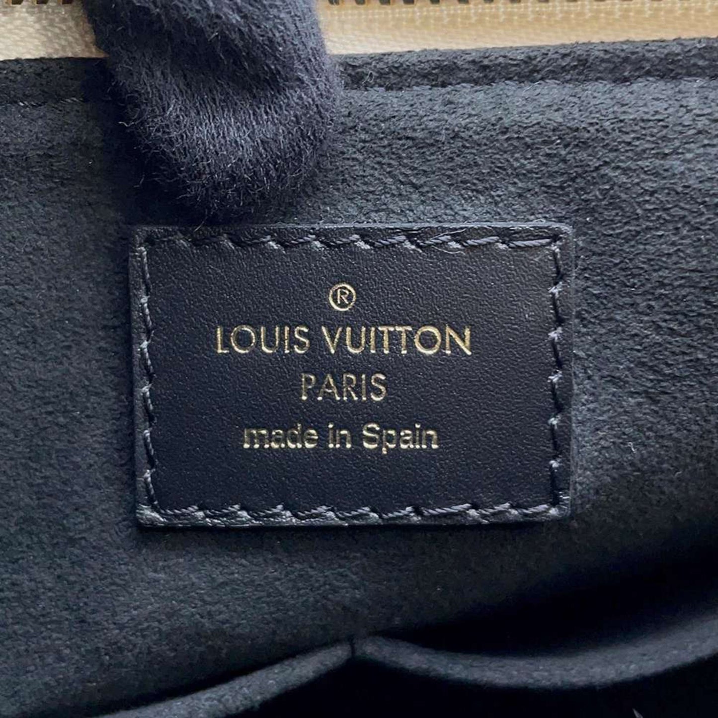Louis Vuitton Tote V