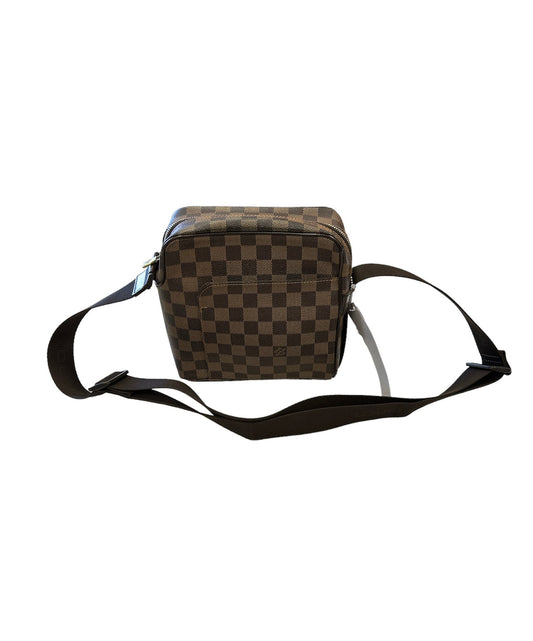 Crossbody Luxury Designer By Louis Vuitton Size: Small