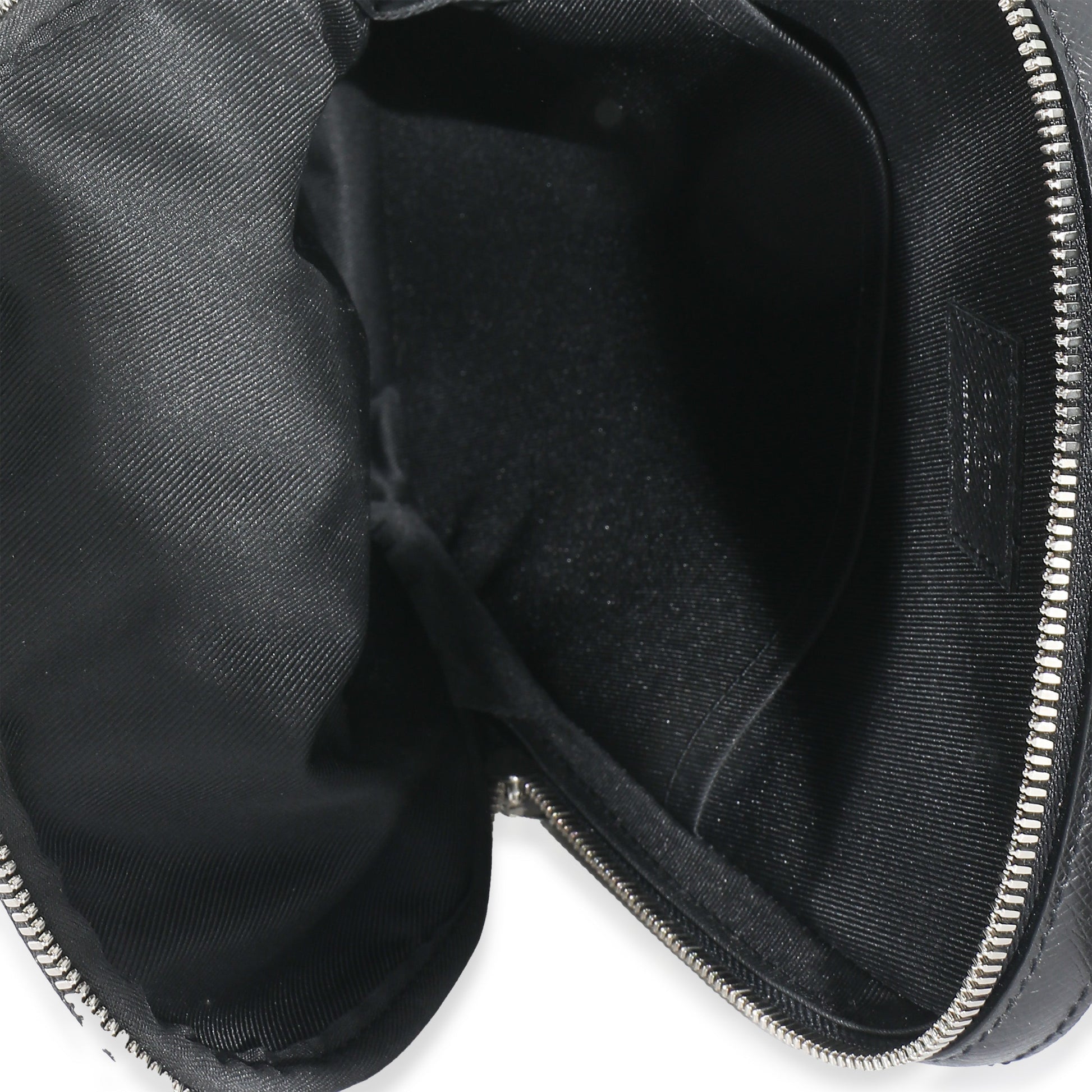 Louis Vuitton Black Taiga Avenue Sling Bag