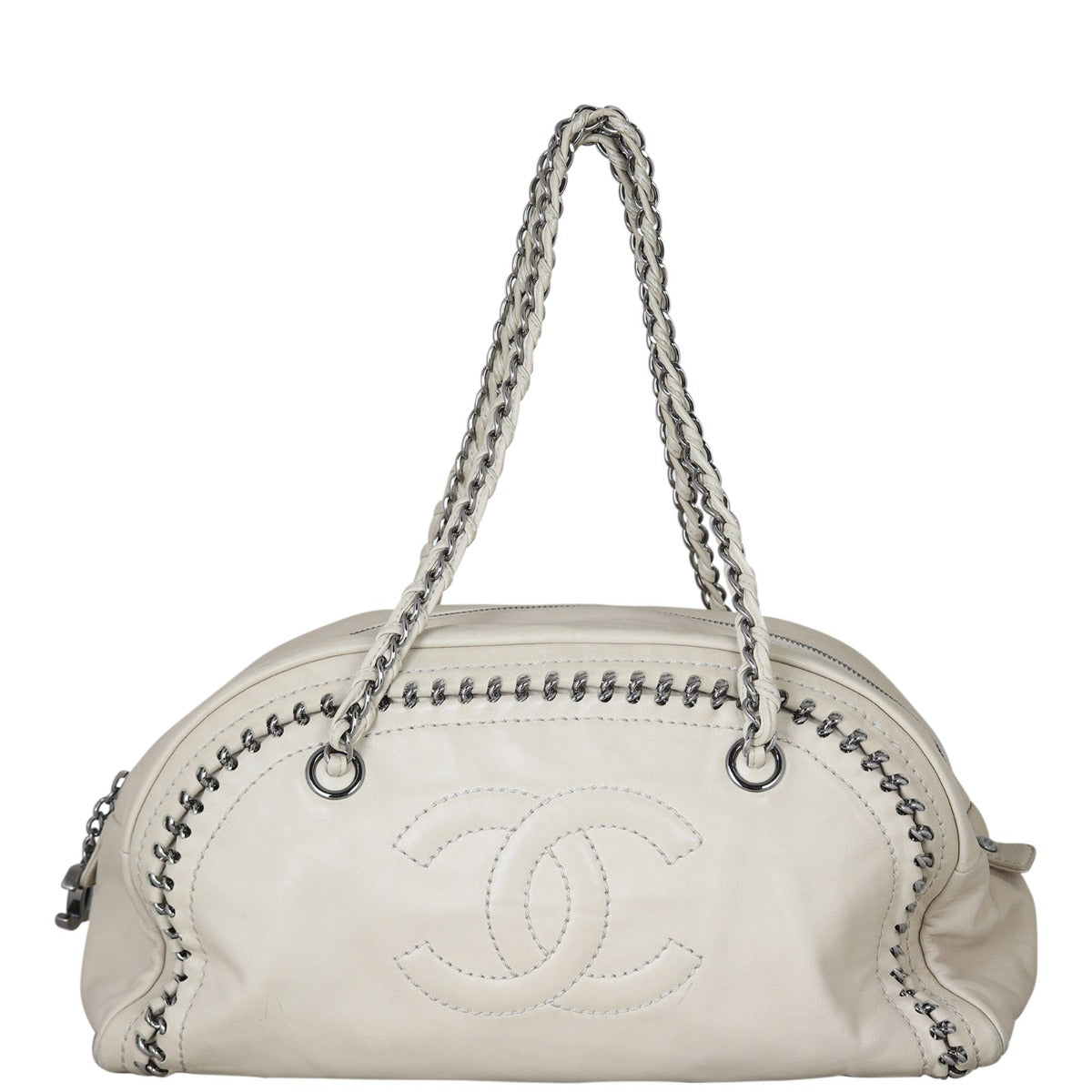 Chanel Luxe Ligne Bowler | Cream