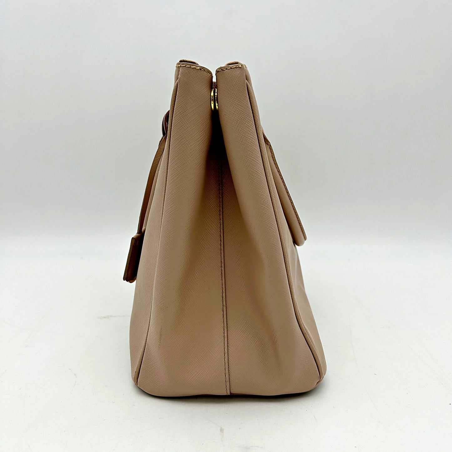 PRADA Saffiano Lux Medium Tote Cammeo ART1157382609