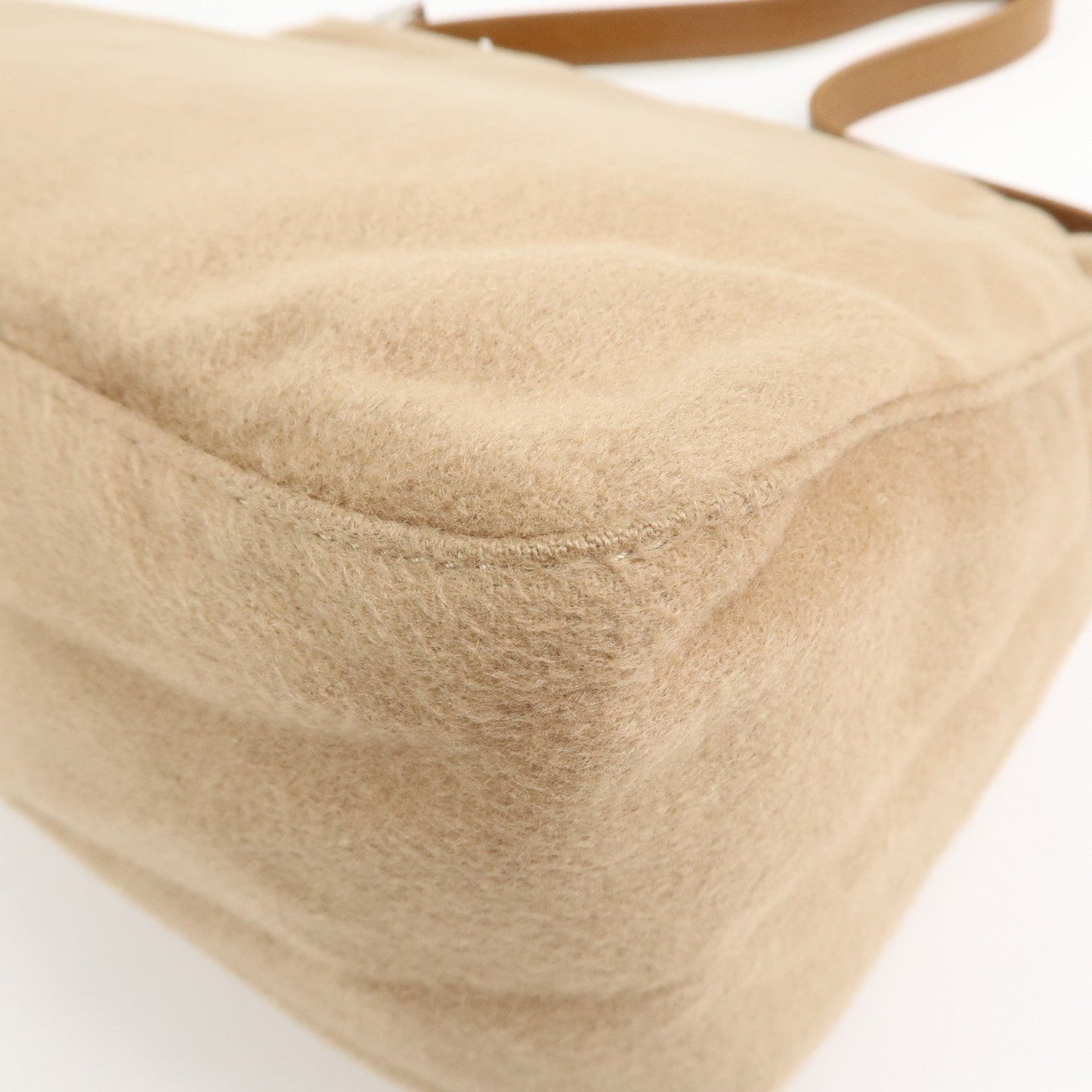 FENDI Mamma Baguette Cashmere Leather Shoulder Bag 26325