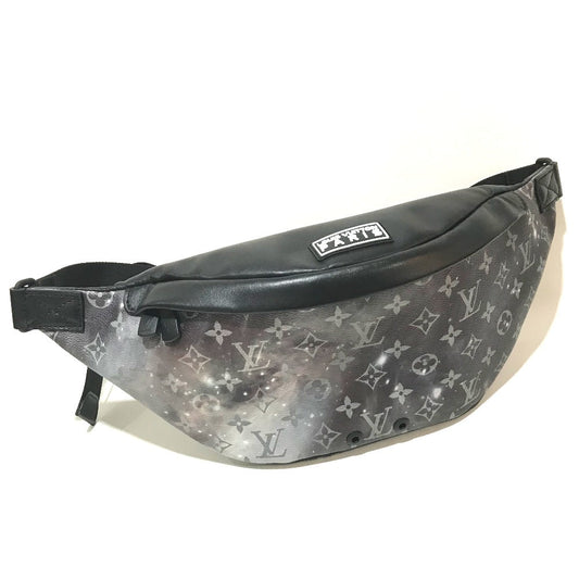 LOUIS VUITTON Sling bag ï¼­44444 Monogram Galaxy Canvas Silverx black Monogram Galaxy Discovery Bum Bag