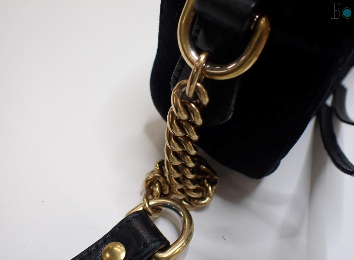 Gucci Gg Marmont Flap Bag Crystal Embellished Matelasse Velvet Black Velvet Shoulder Bag Bag ( )