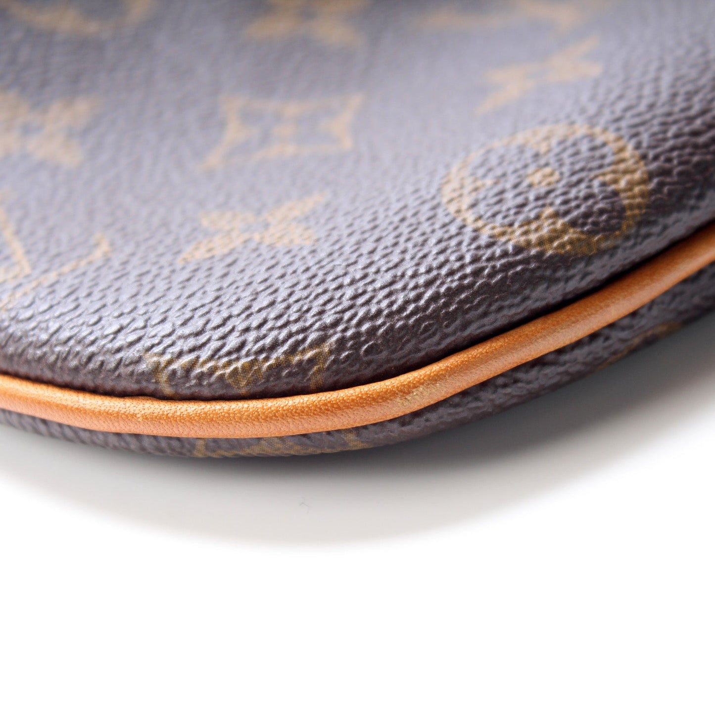 Louis Vuitton Pochette Bosphore Monogram