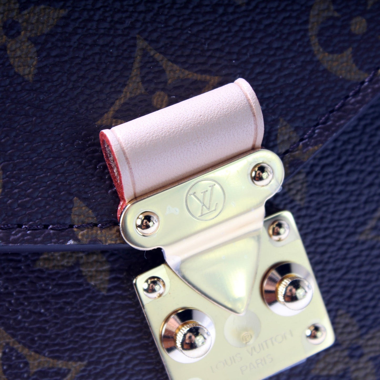 Louis Vuitton Pochette Metis Monogram
