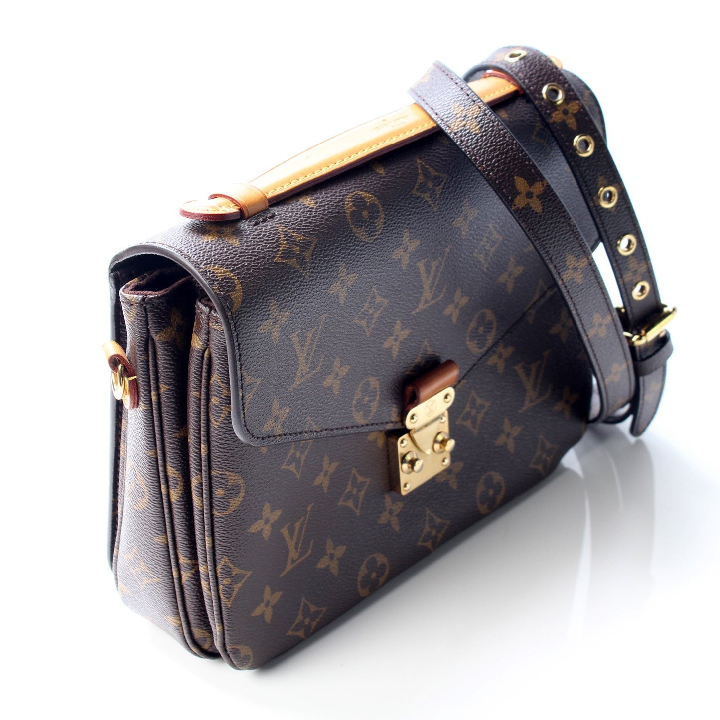 Louis Vuitton Pochette Metis Monogram