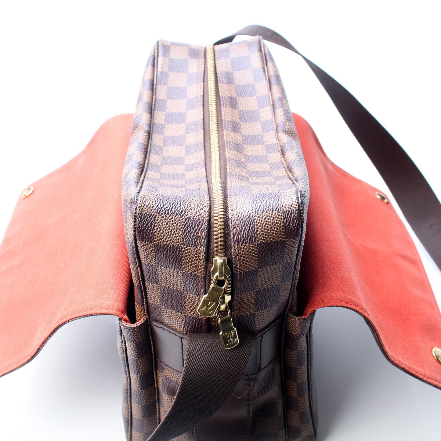 Louis Vuitton Naviglio Messenger Damier Ebene