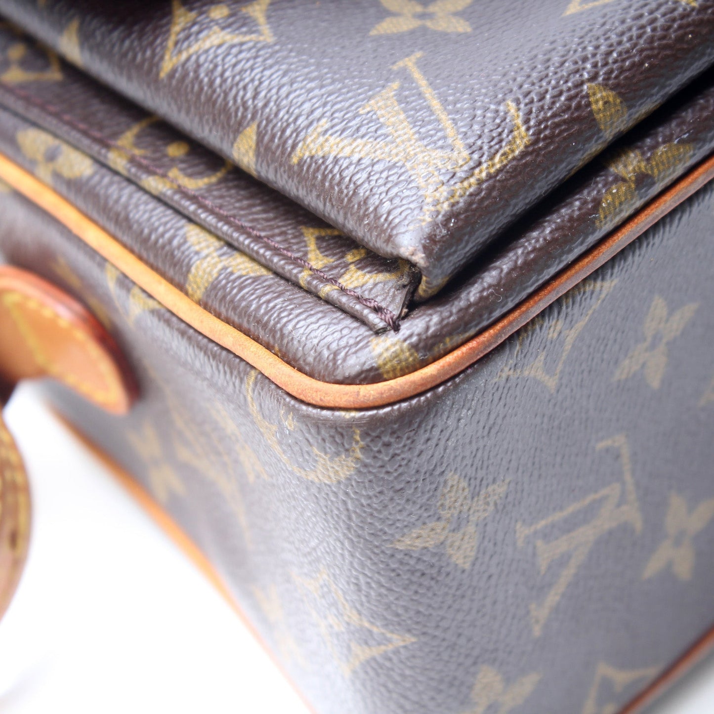 Louis Vuitton Viva Cite MM Monogram