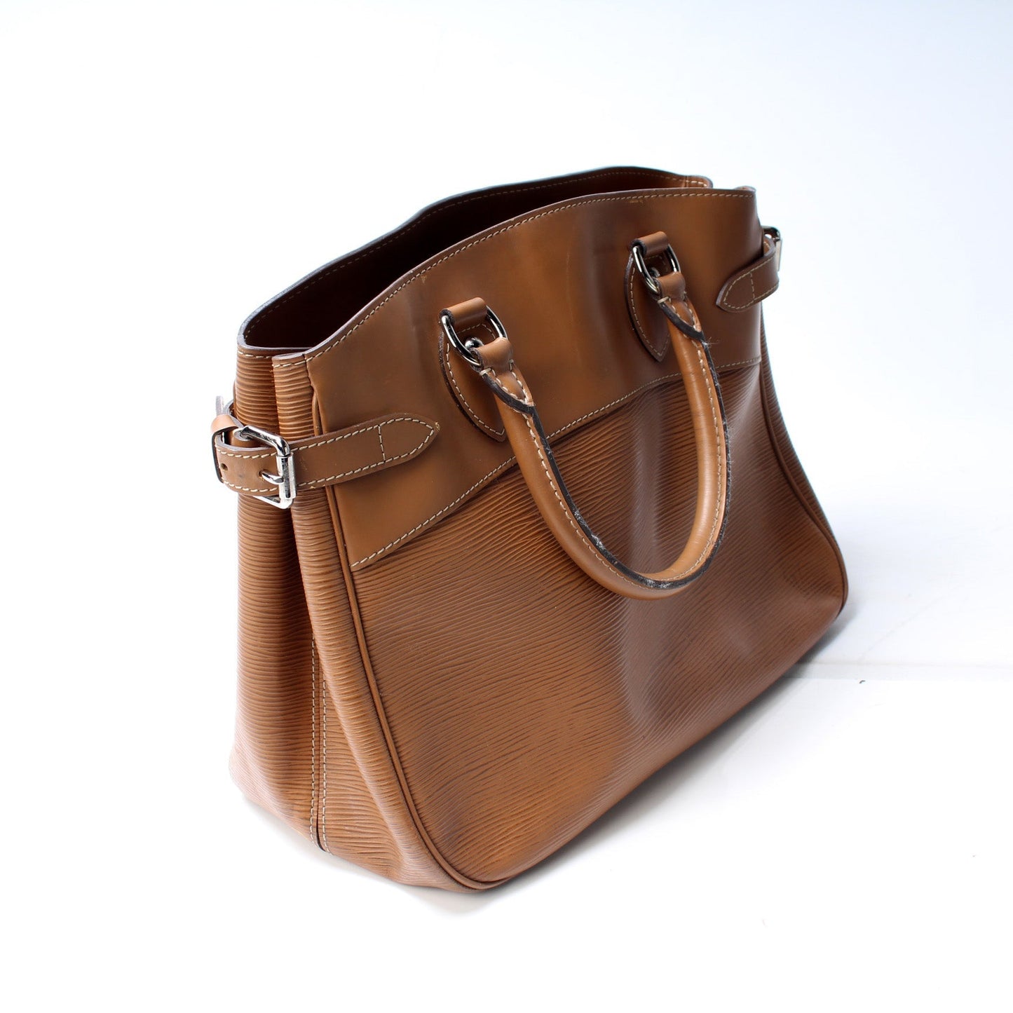 Louis Vuitton Passy PM Epi