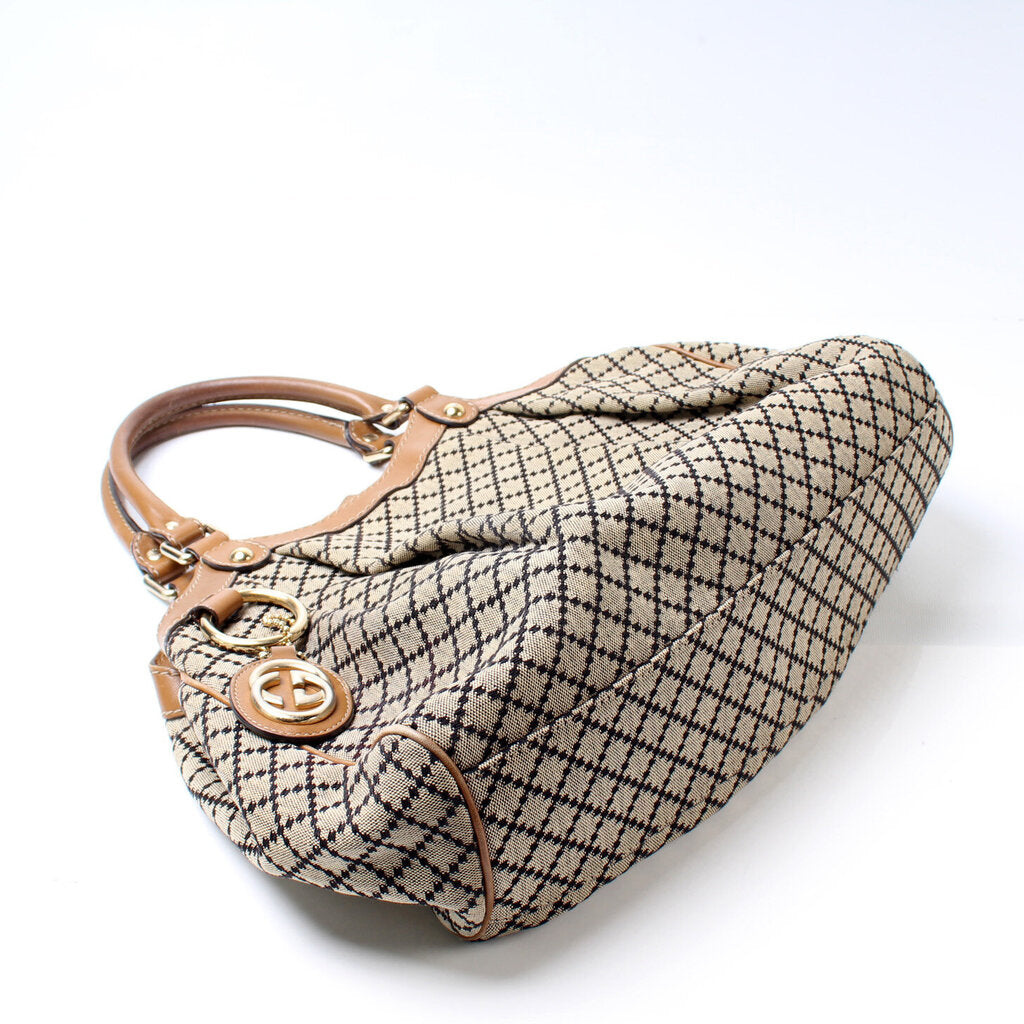 Gucci 211944 Sukey GG Canvas Medium Bag