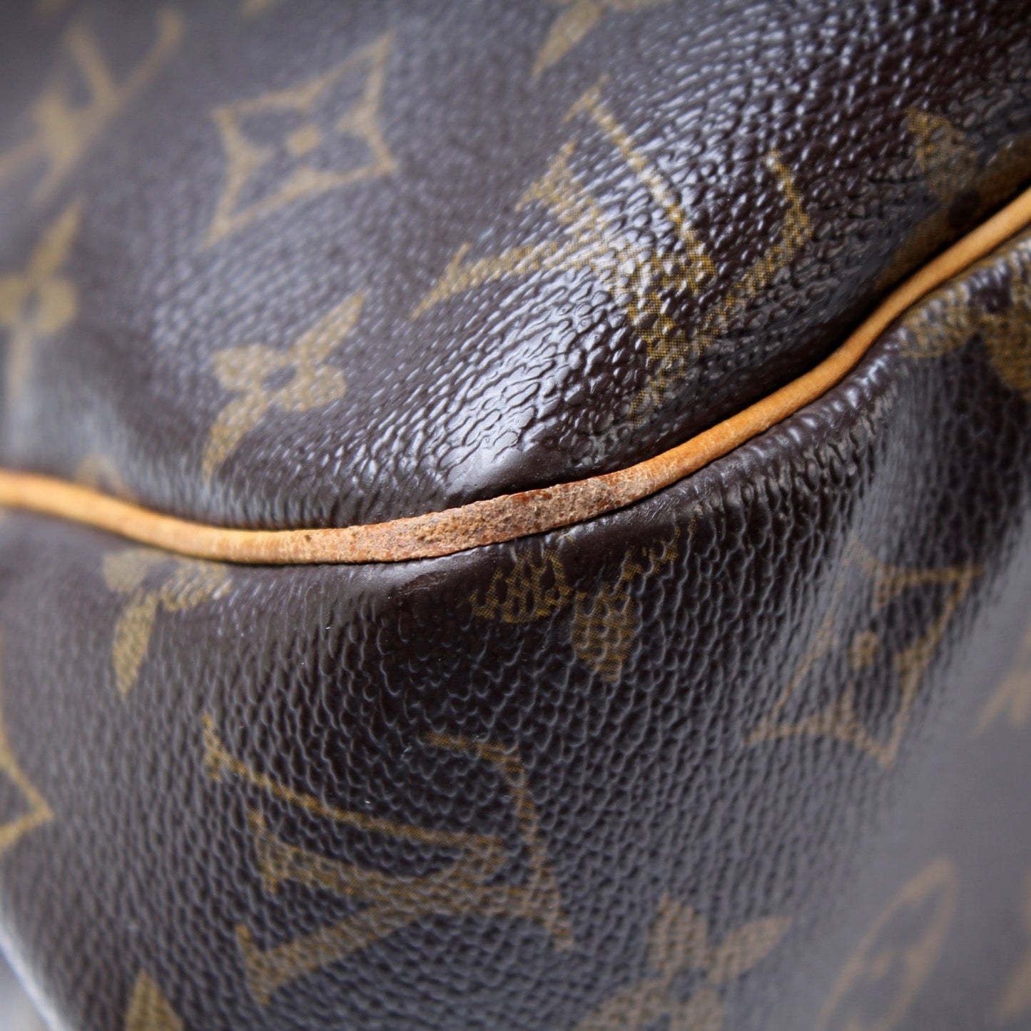 Louis Vuitton Batignolles Horizontal Monogram