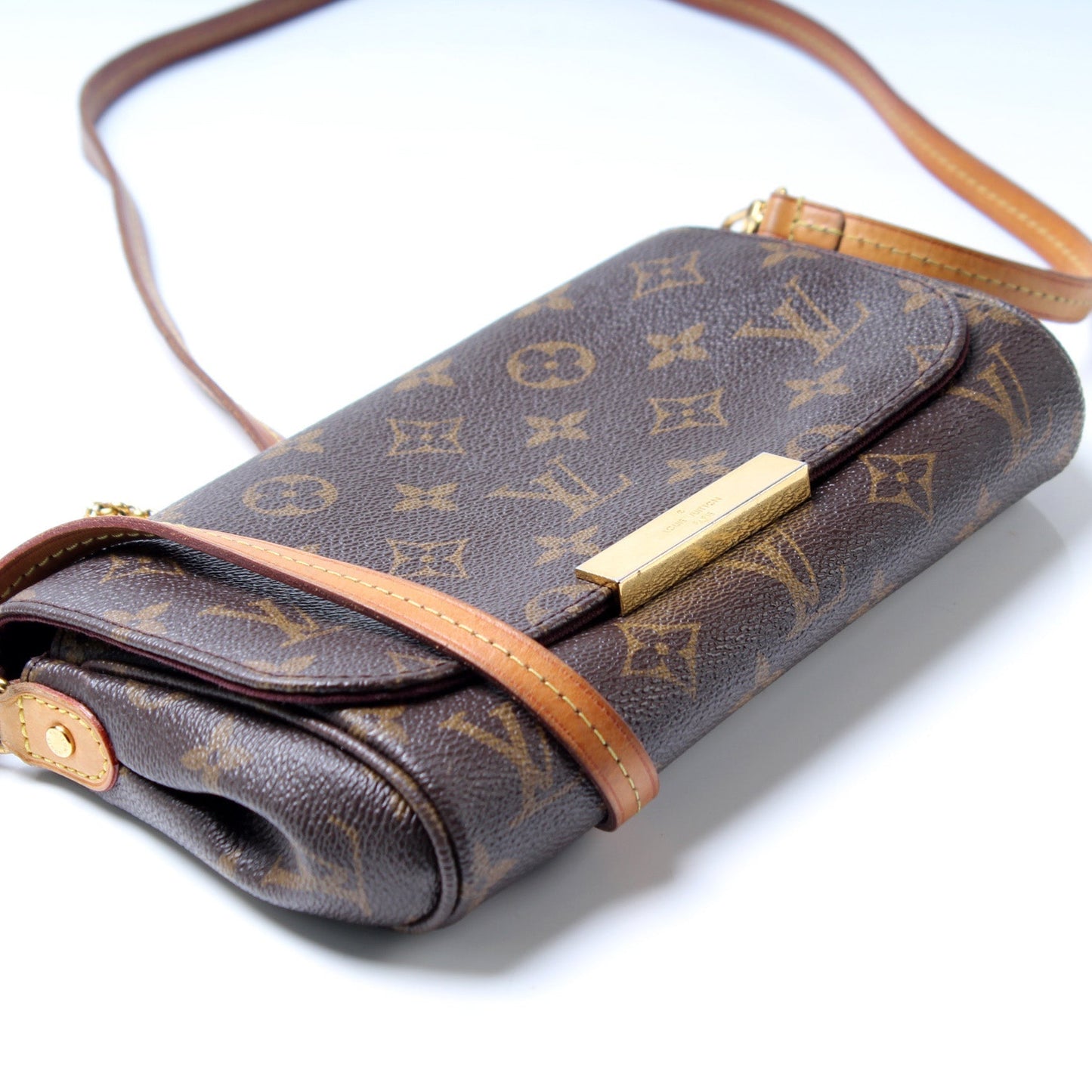 Louis Vuitton Favorite PM Monogram
