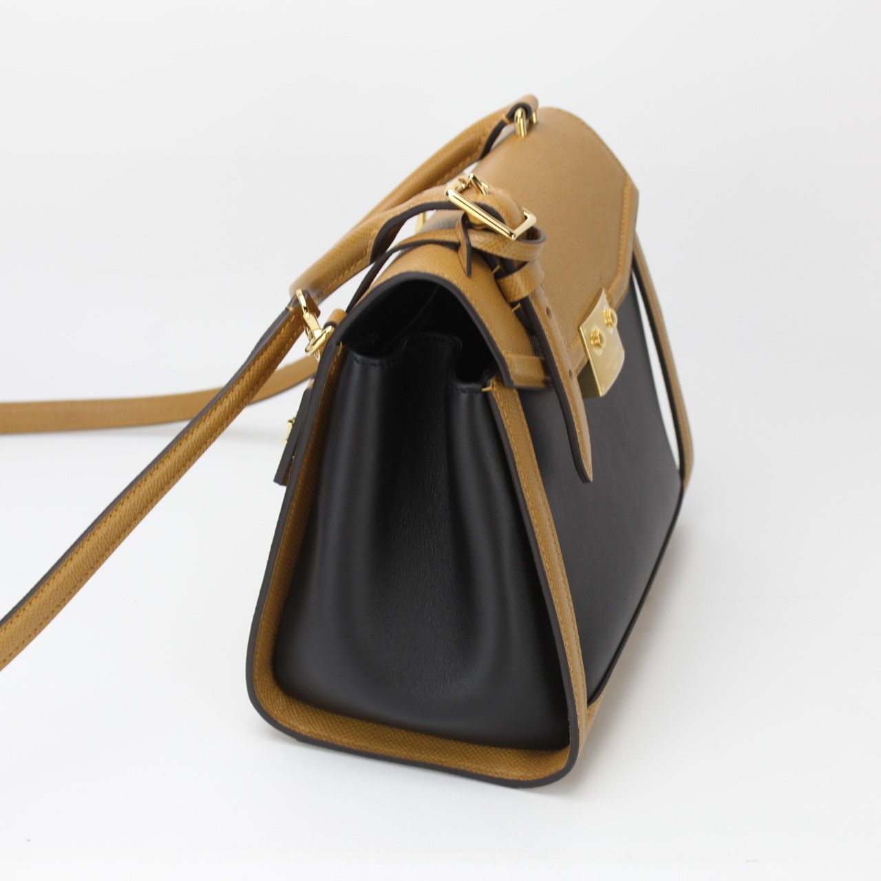 Louis Vuitton The Arch