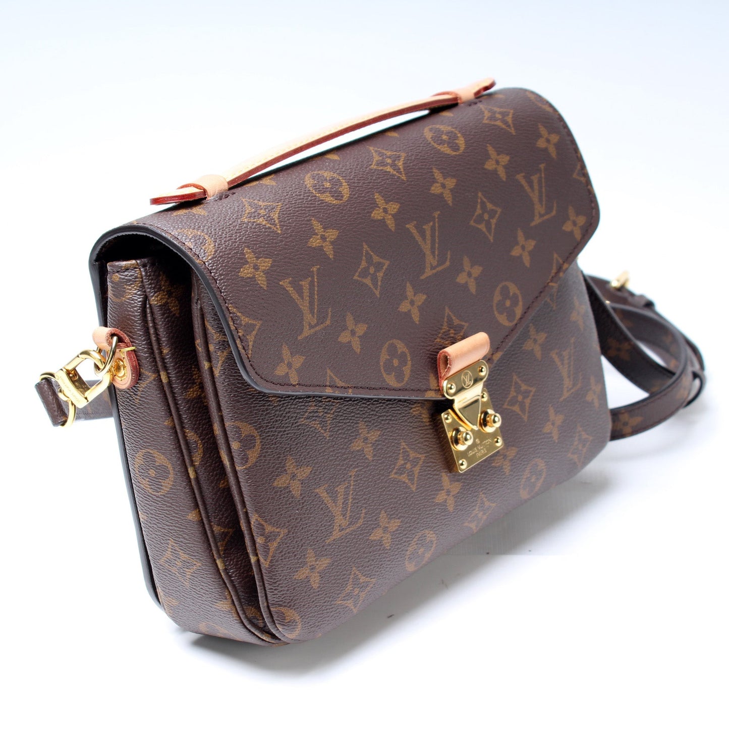 Louis Vuitton Pochette Metis Monogram
