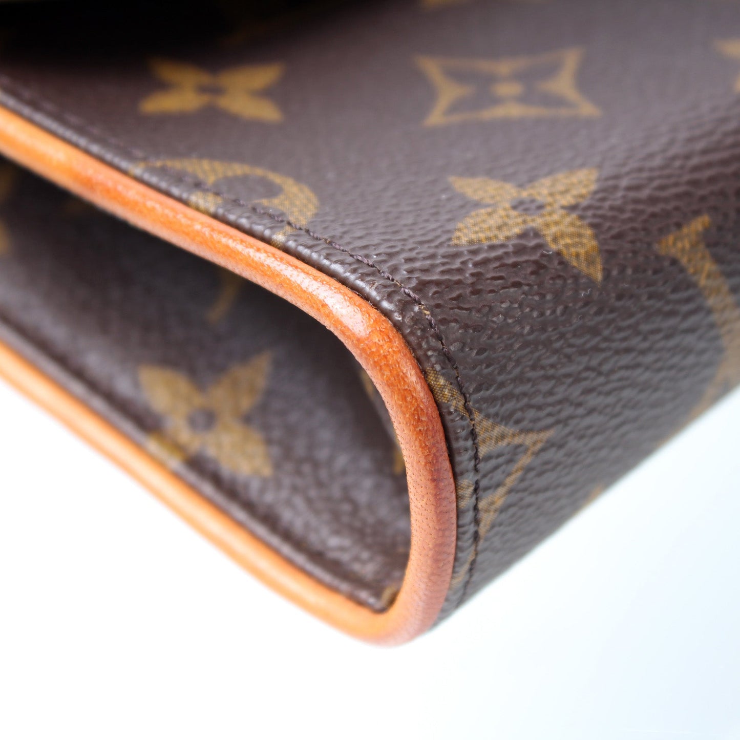 Louis Vuitton Pochette Florentine Monogram
