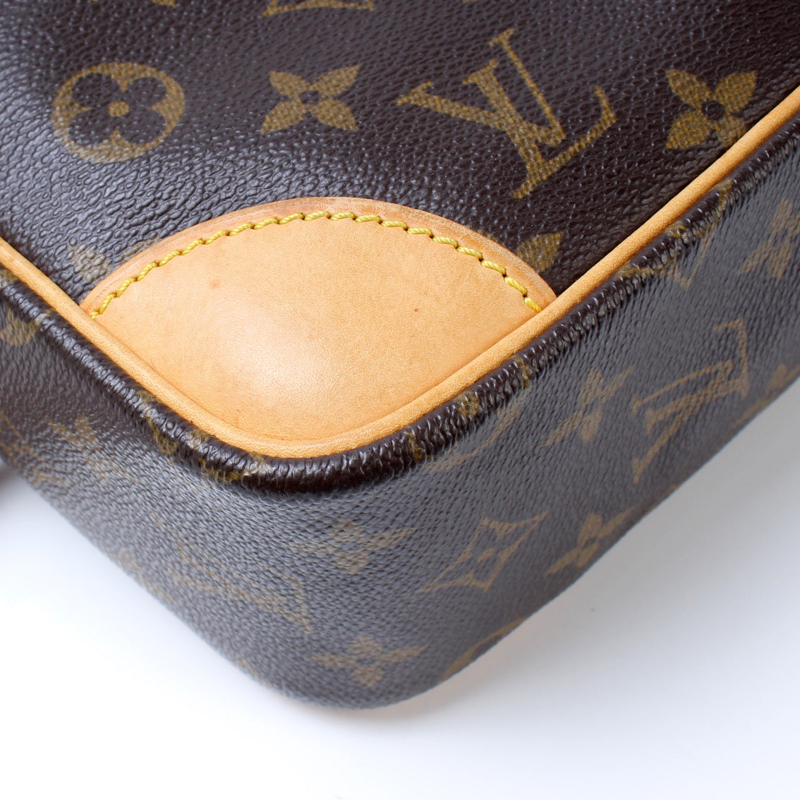 Louis Vuitton Trocadero 30 Monogram