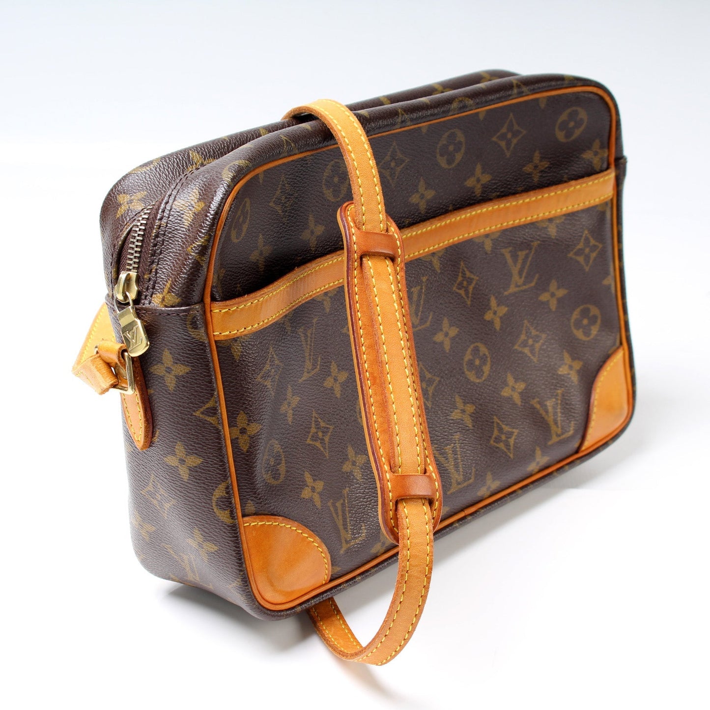 Louis Vuitton Trocadero 30 Monogram
