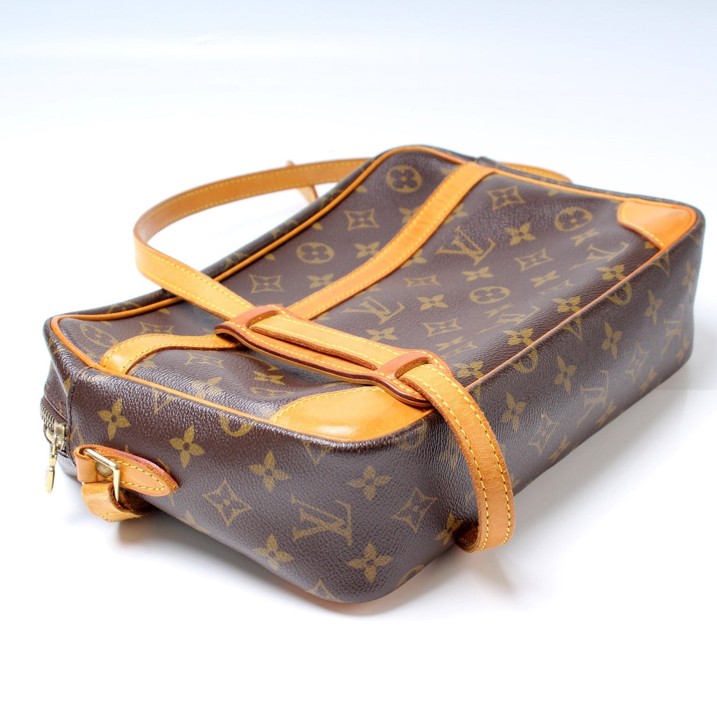 Louis Vuitton Trocadero 30 Monogram
