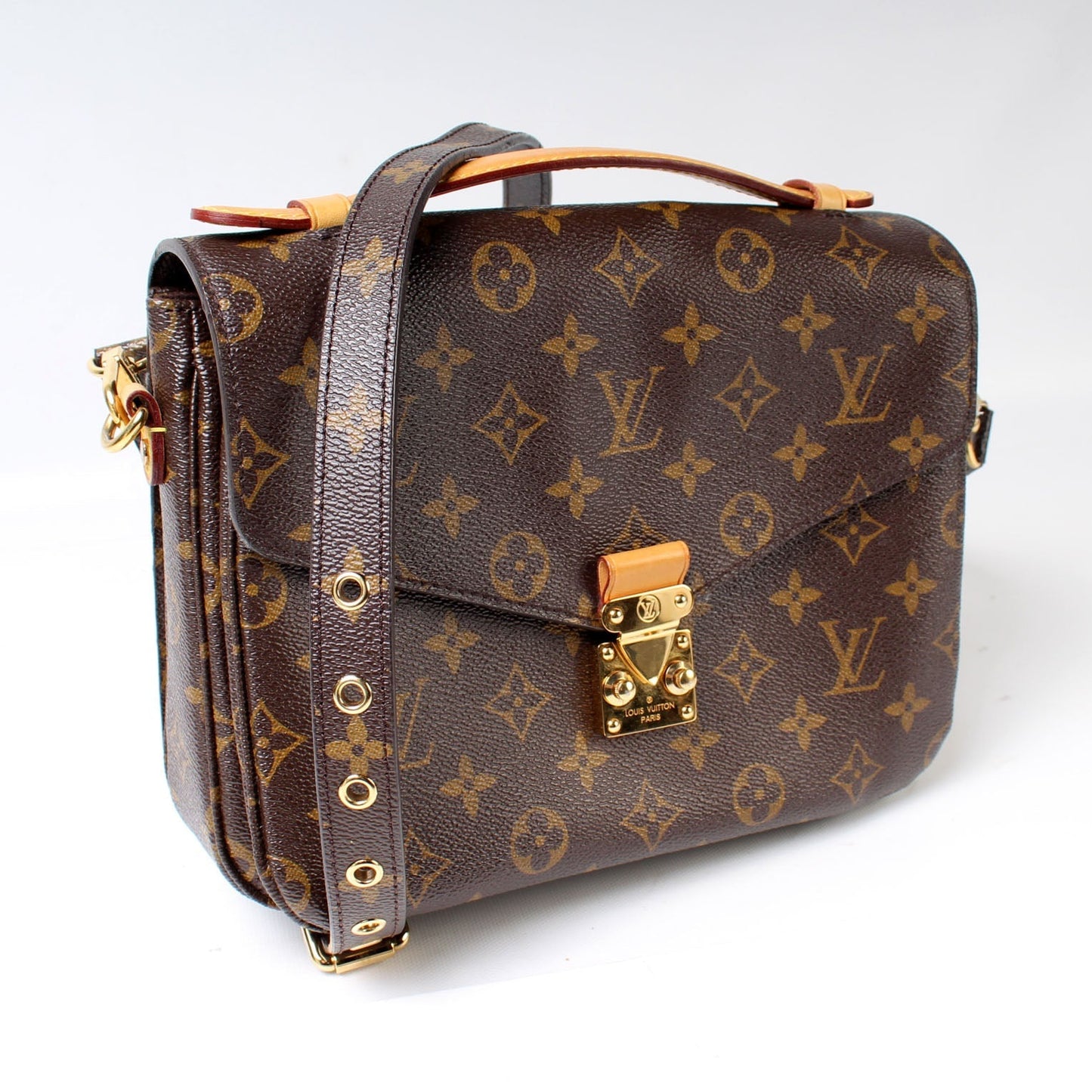 Louis Vuitton Pochette Metis Monogram