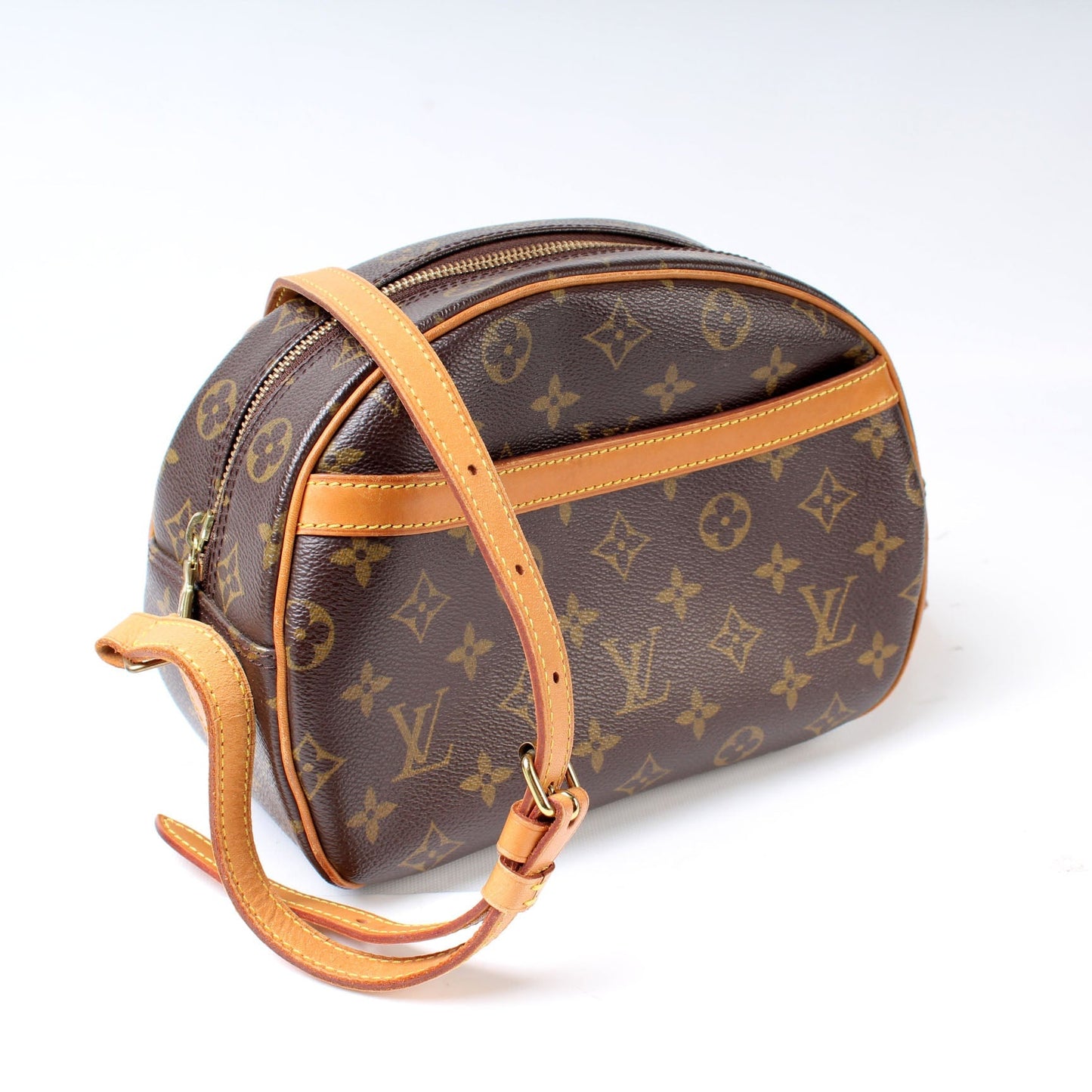 Louis Vuitton Blois Crossbody Monogram