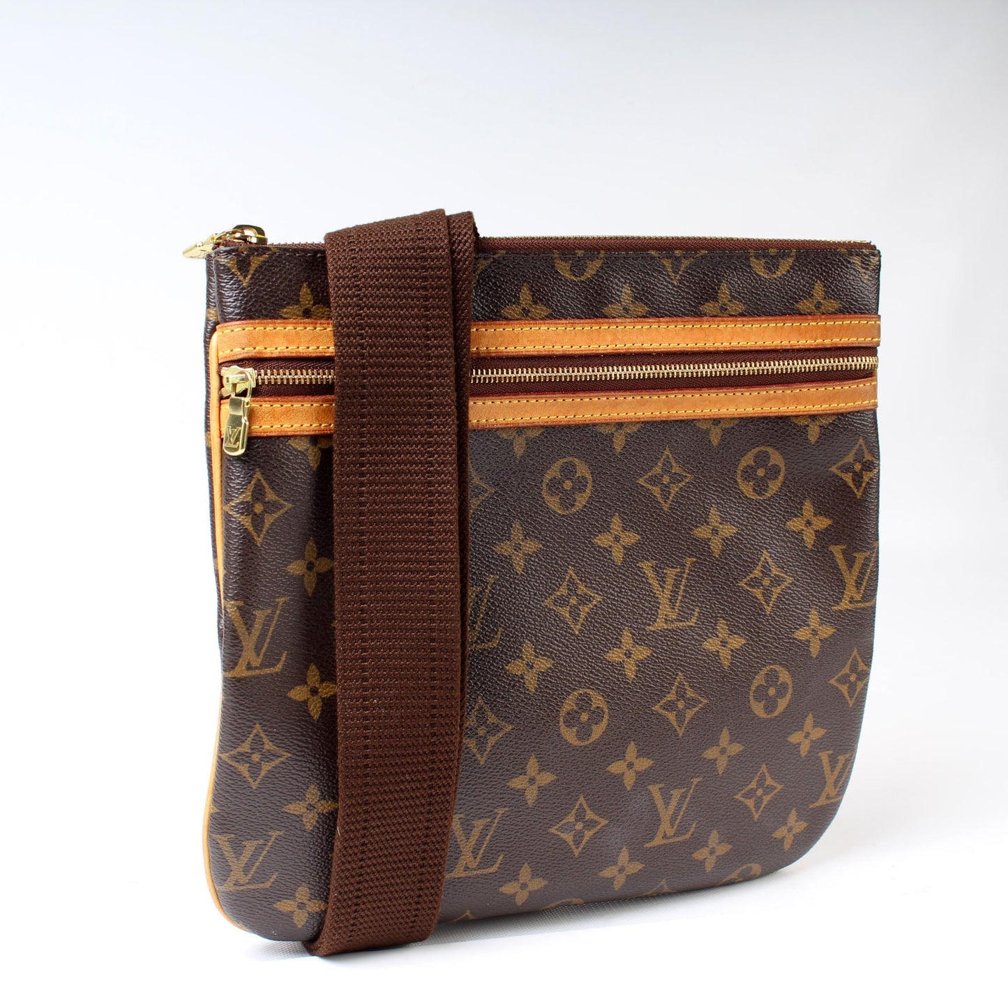 Louis Vuitton Pochette Bosphore Monogram