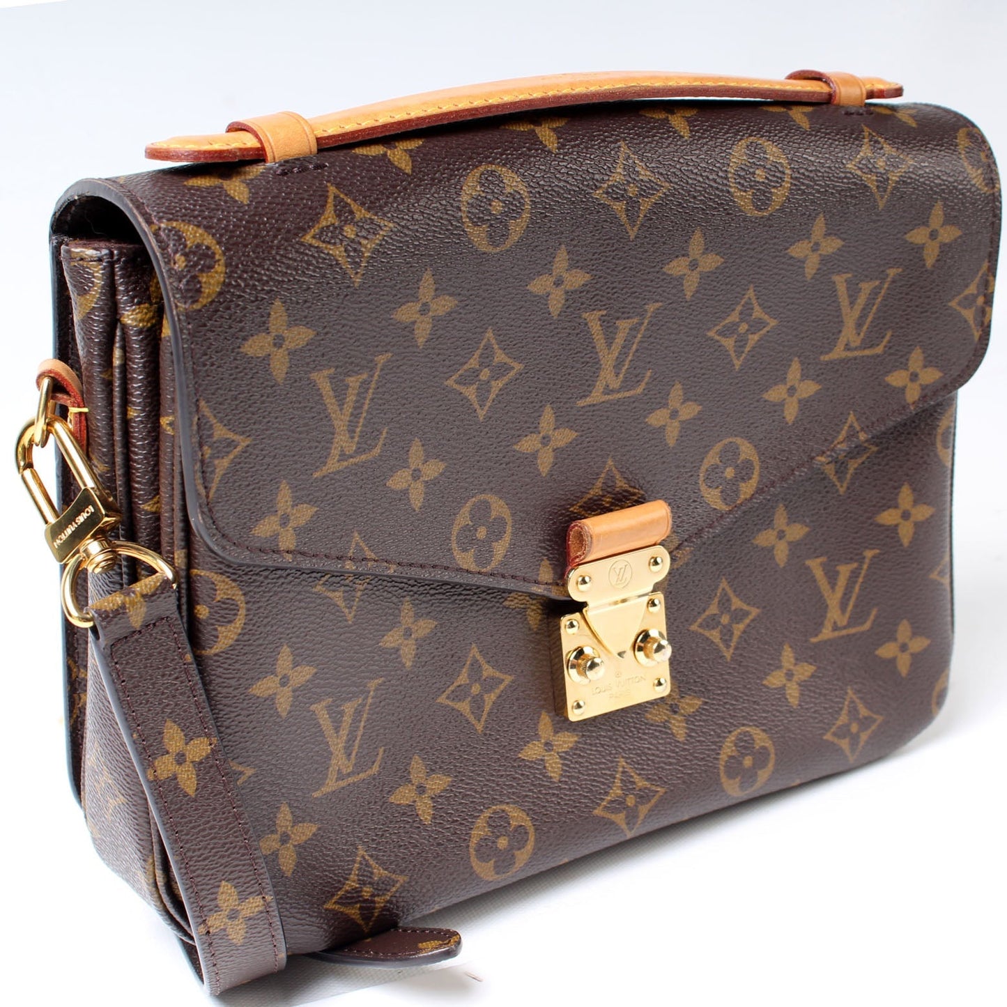 Louis Vuitton Pochette Metis Monogram