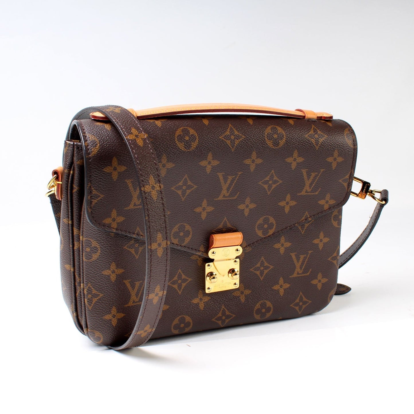 Louis Vuitton Pochette Metis Monogram