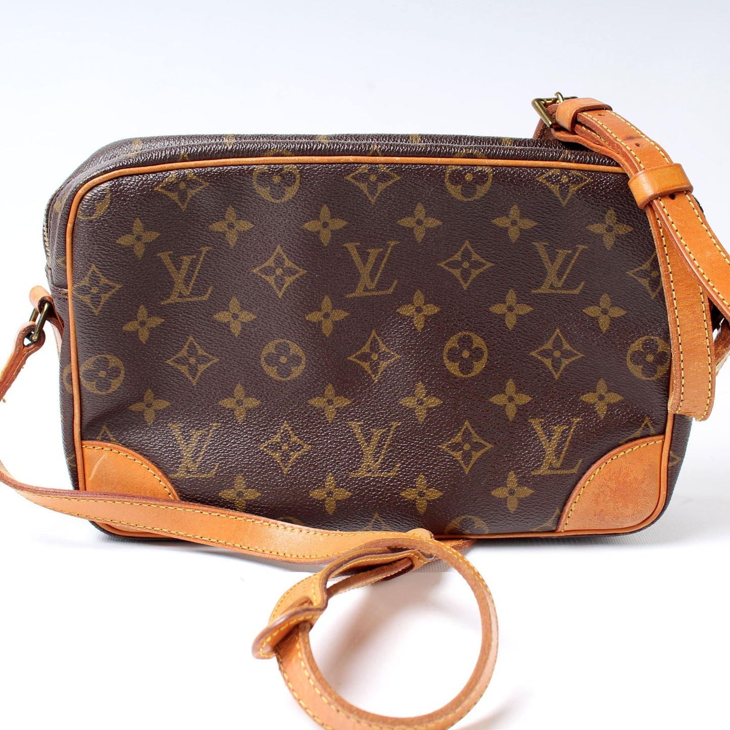Louis Vuitton Trocadero 27 Monogram