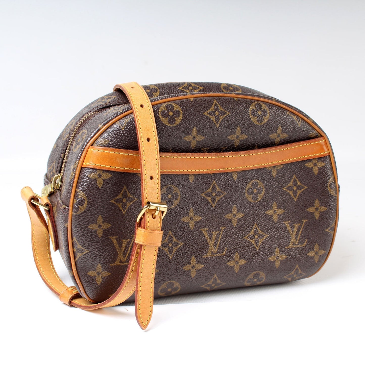 Louis Vuitton Blois Crossbody Monogram