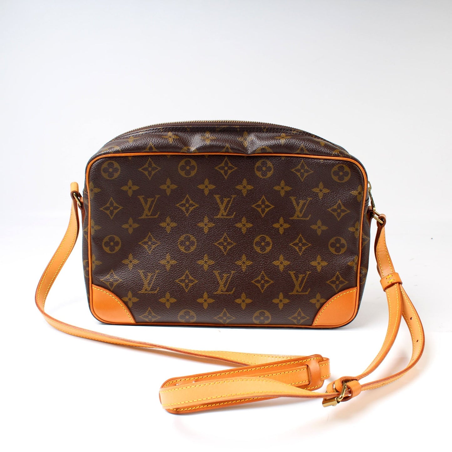 Louis Vuitton Trocadero 30 Monogram