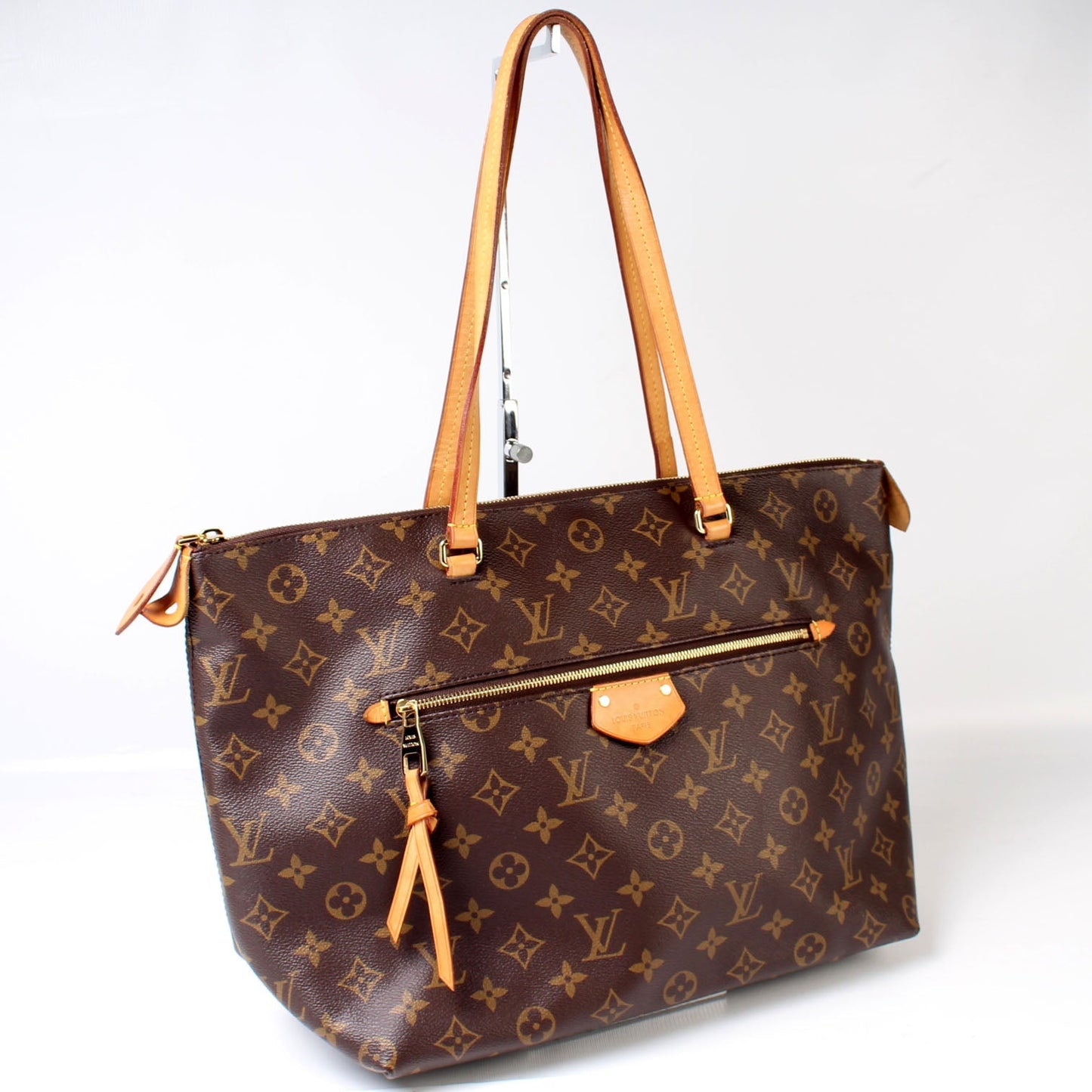 Louis Vuitton Iena MM Monogram