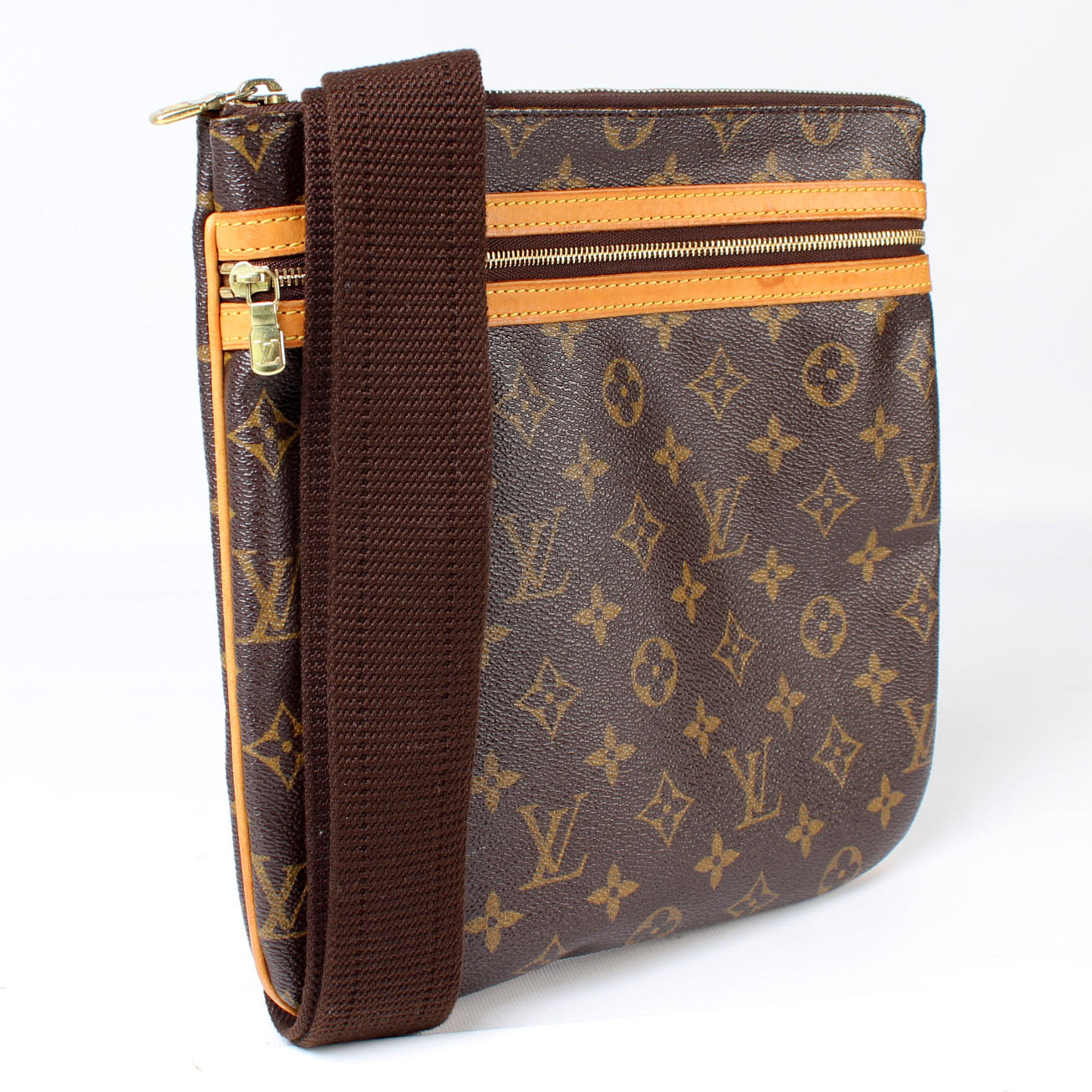 Louis Vuitton Pochette Bosphore Monogram