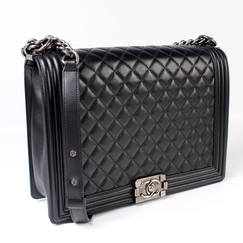 Chanel Boy Flap Large Lambskin 18M Bag