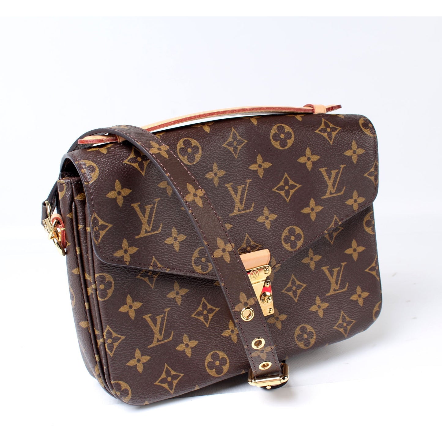 Louis Vuitton Pochette Metis Monogram