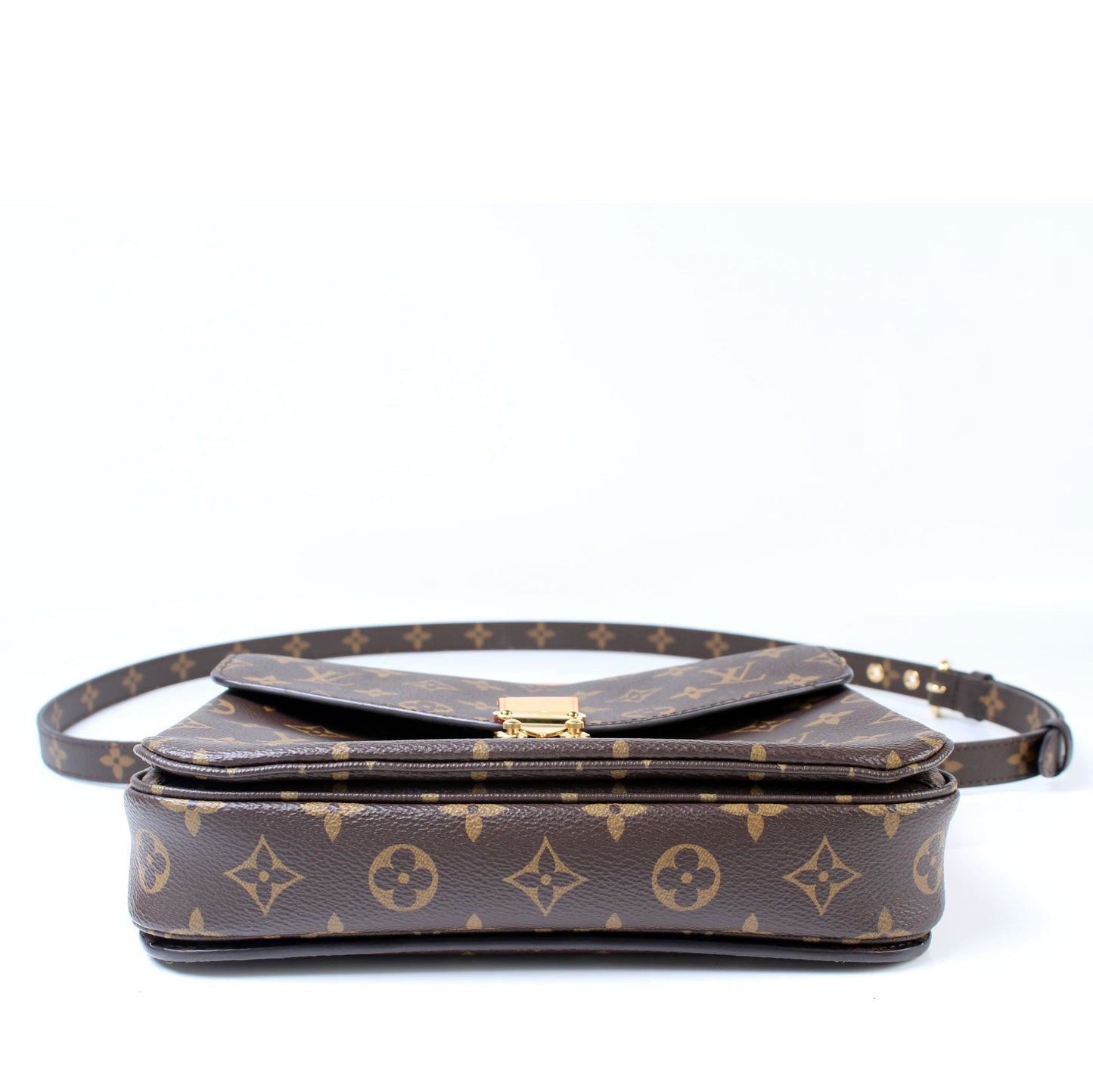 Louis Vuitton Pochette Metis Monogram