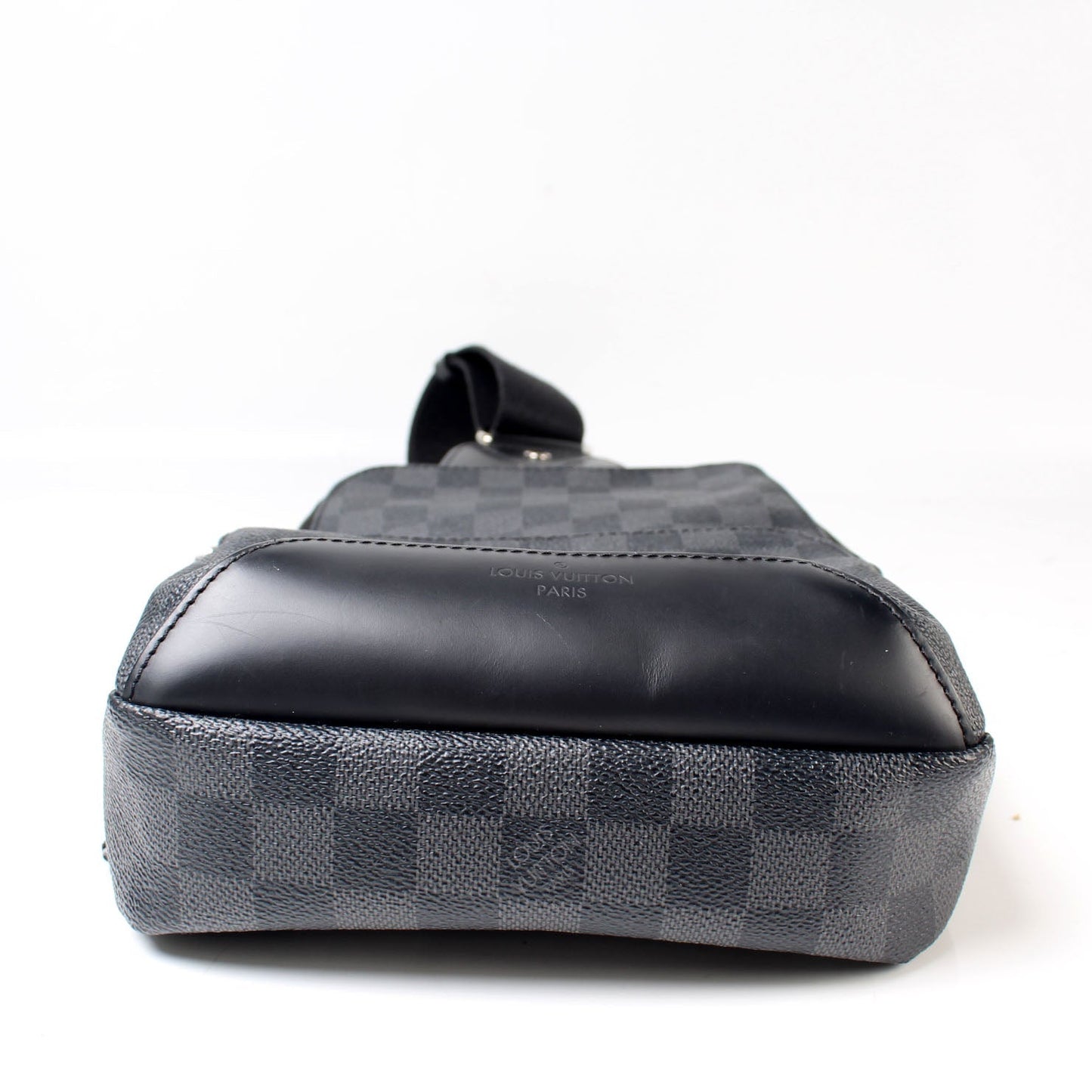 Louis Vuitton Avenue Sling Bag Damier Graphite